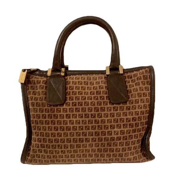 🔴SOLD🔴 FENDI BAG - Picture 6 of 7